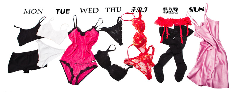 How to choose spring lingerie colours that will make you smoulder